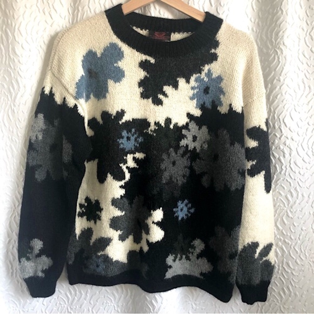 Minkha 100% Alpaca Wool Handmade Handknit Floral Knit Longsleeve Sweater